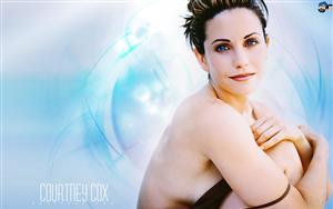 Courtney Cox